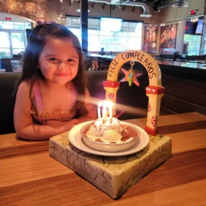 Table top dessert arch tray